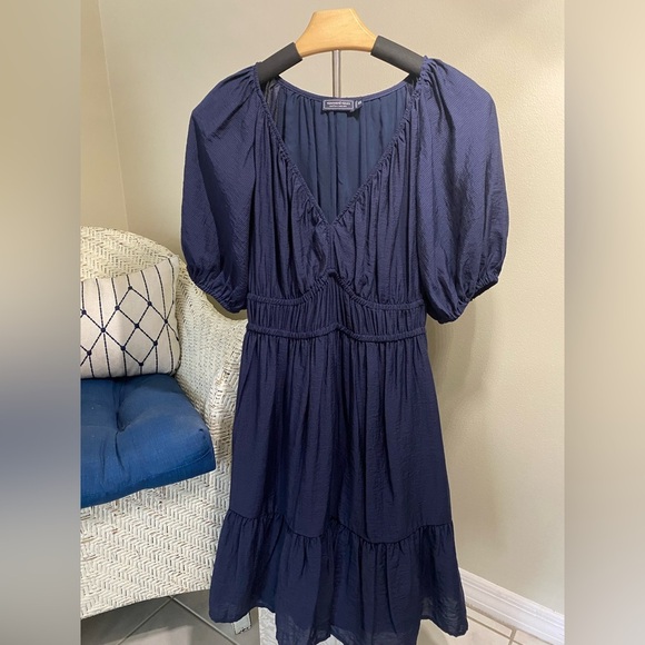 Vineyard Vines Blue Midi Dress -Size XS – Puff Sleeves, Ruffle Hem - Picture 2 of 7